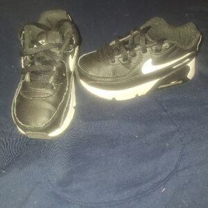 Nike Kids Black Sneakers